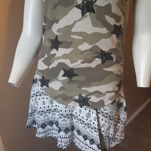 Military Criss Cross Back Eye Candy t-shirt - Picture 4 of 8